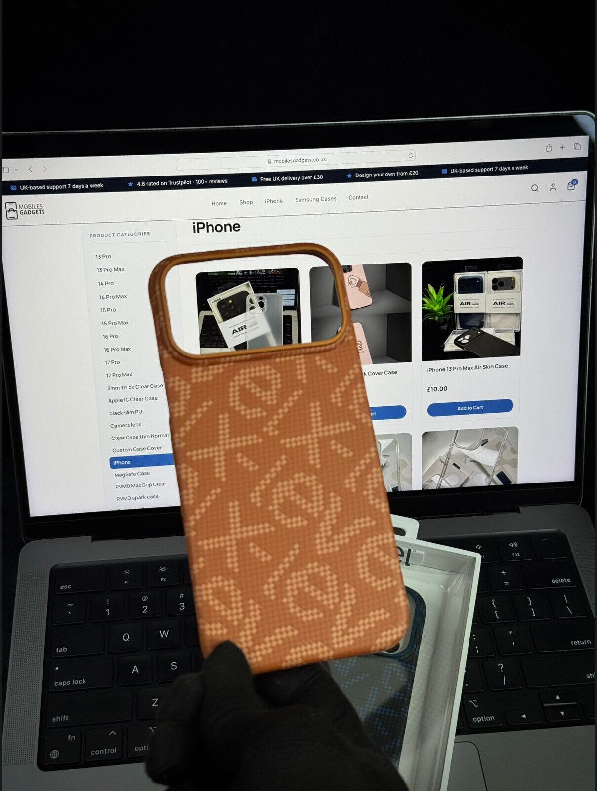 X-Level Magnet Cheers Carbon MagSafe Case